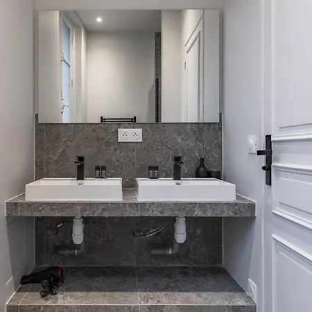 Elegant 2 Air-conditioned Bedrooms Close To Trocadéro Parigi