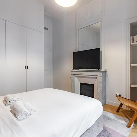 Elegant 2 Air-conditioned Bedrooms Close To Trocadéro Appartamento *